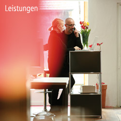 Startbild Leistungen: Besprechnung am Tresen